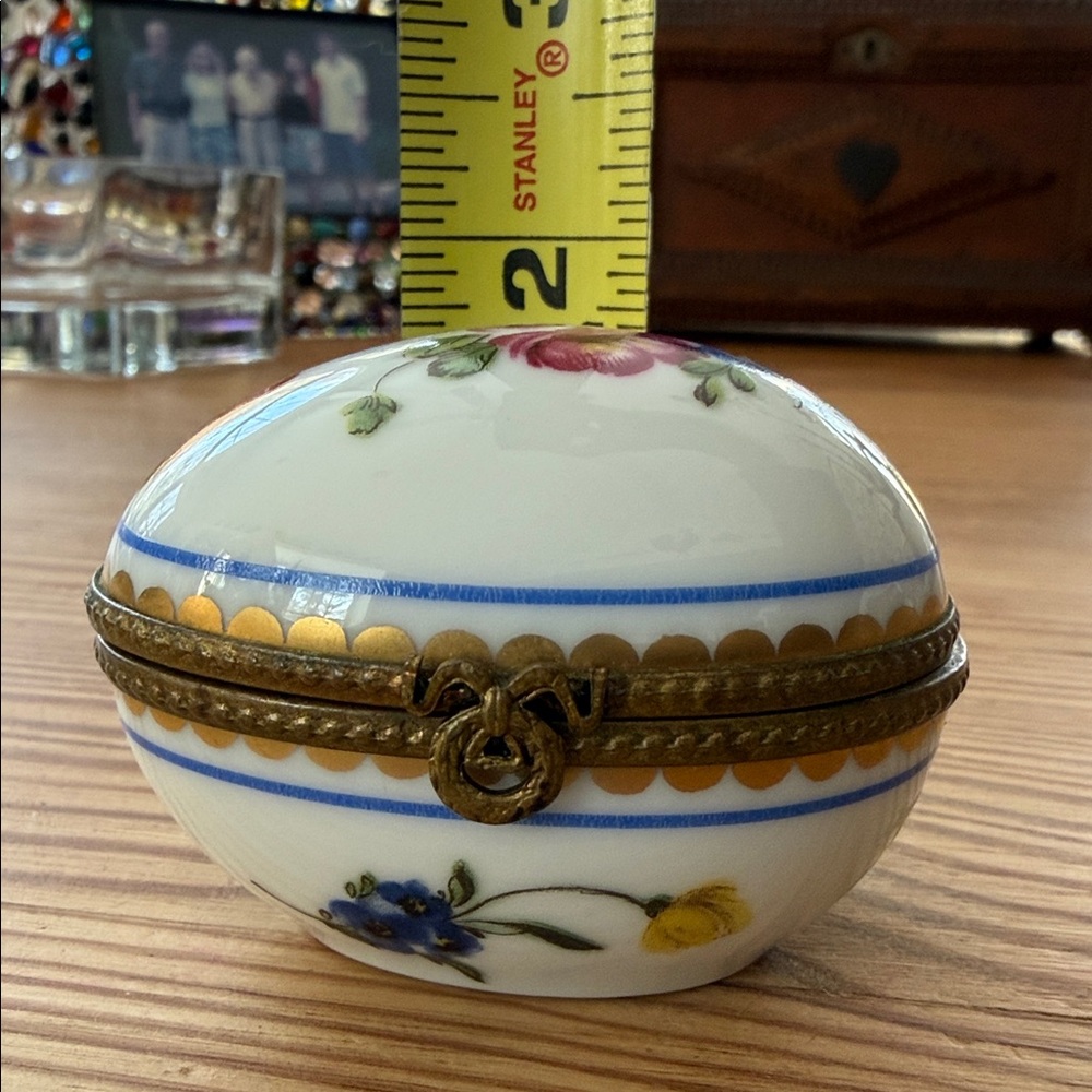 Limoges France Floral Porcelain Hinged Egg Shaped Trinket Box - Picture 13 of 13